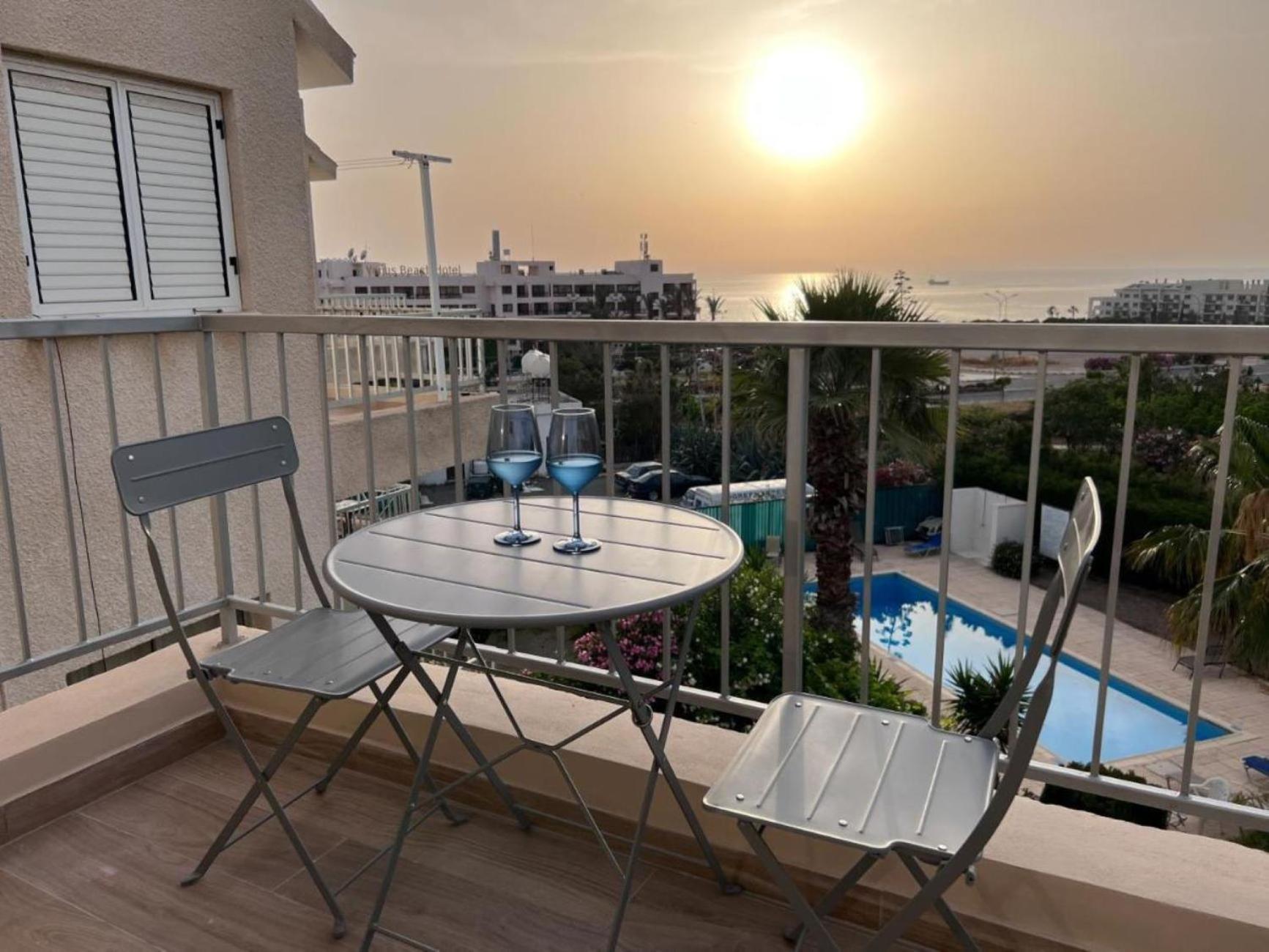 Paphos H&O Diamond Complex Sea View Apartment מראה חיצוני תמונה